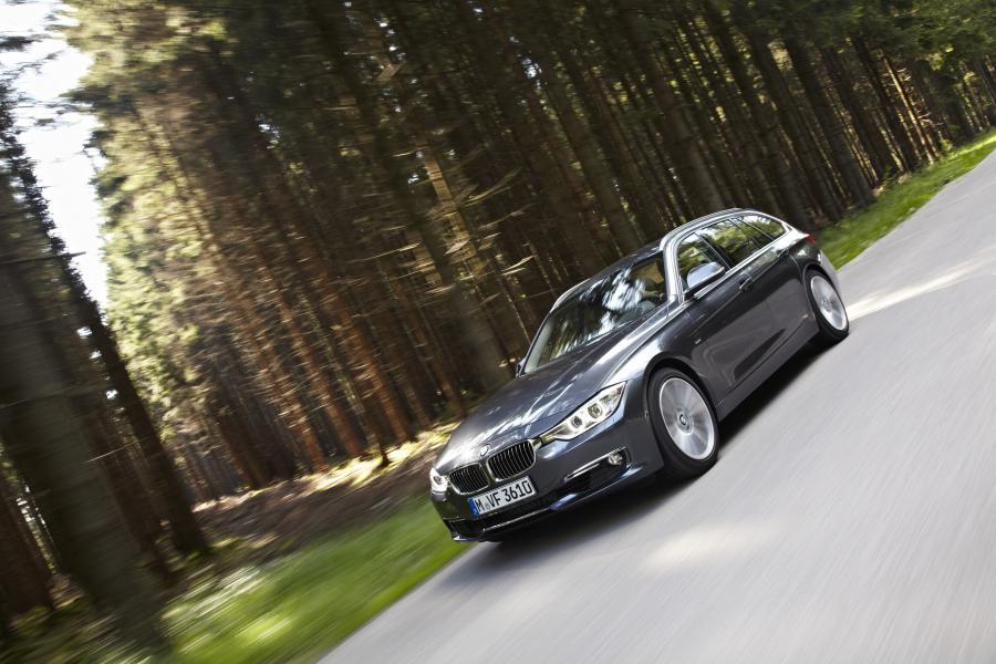  BMW 328i Touring Luxury 2012 года  (фото 186 из 200)